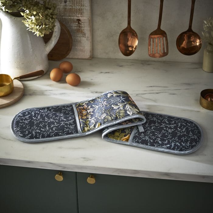 Ulster Weavers Finch & Flower Double Oven Glove Mitts & Gloves The Cooks Kitchen