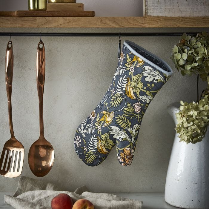 Ulster Weavers Finch & Flower Oven Gauntlet Mitts & Gloves The Cooks Kitchen