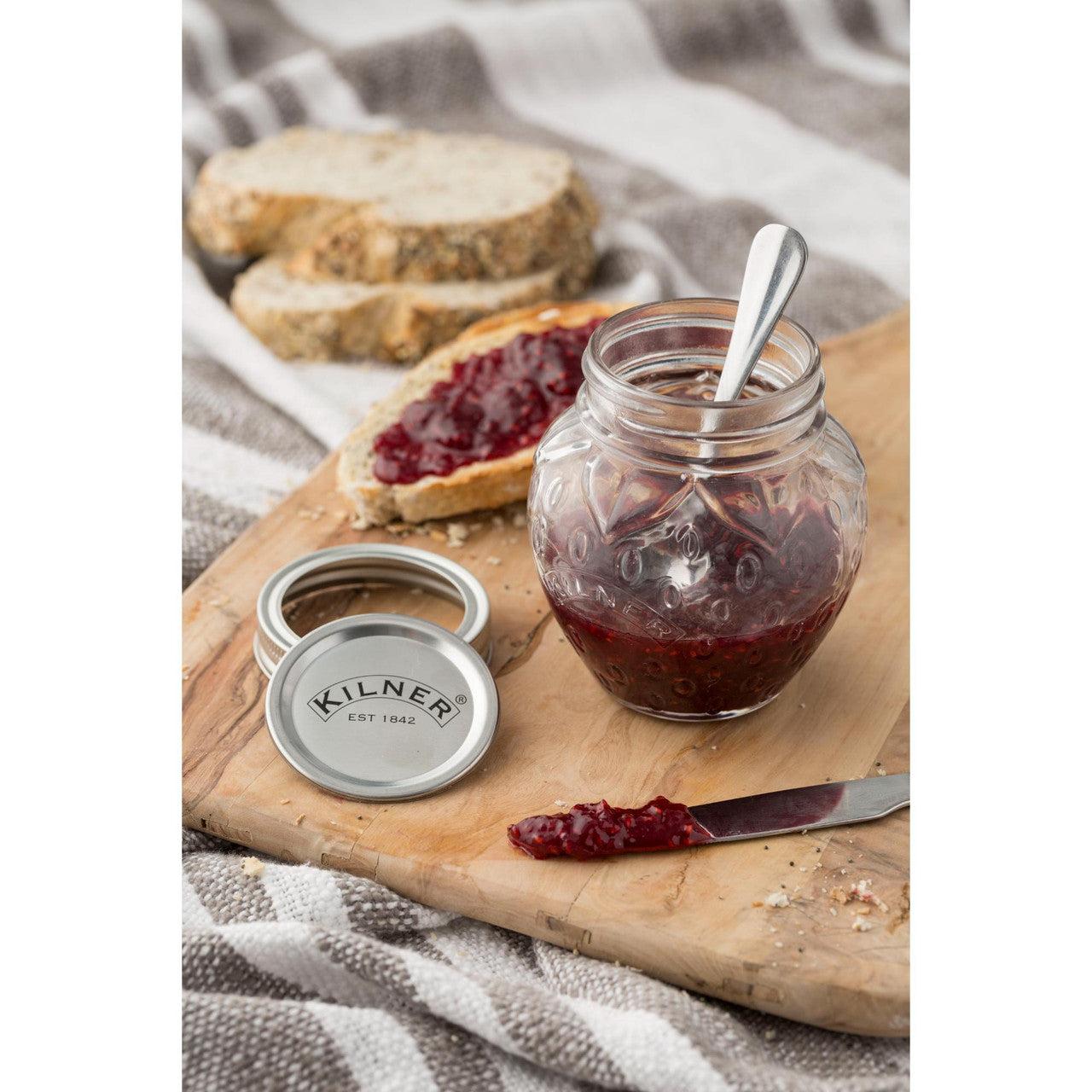 Kilner Strawberry Fruit Jar 400ml