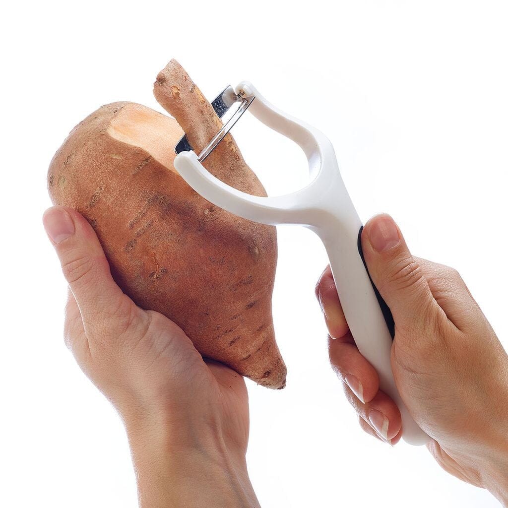 Zyliss Smooth Glide Wide Peeler Peelers & Stoners The Cooks Kitchen 