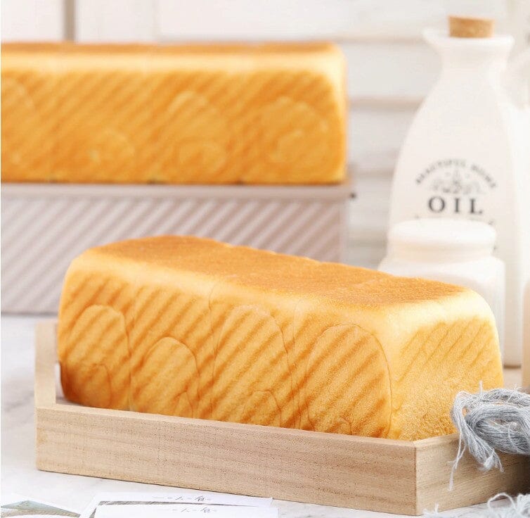 Chefmade Corrugated Loaf Pan With Cover 300g - 22cm Loaf Pans The Cooks Kitchen 