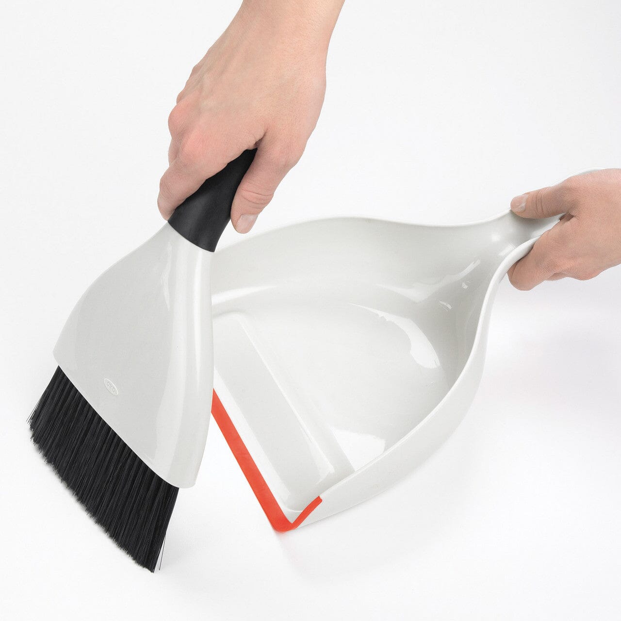 Oxo Good Grips Dust Pan And Brush Set Brushes The Cooks Kitchen 
