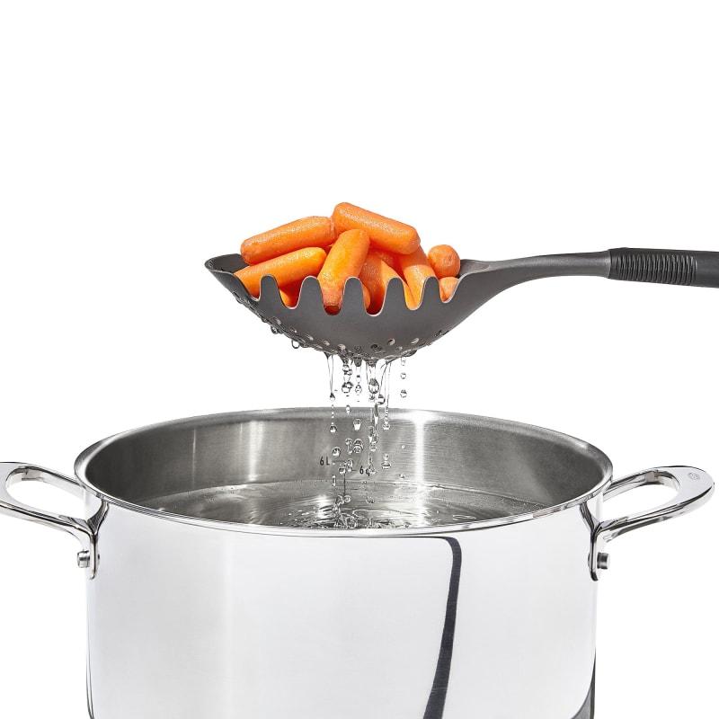 Oxo Good Grips Strainer Scoop Pasta Large