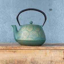 Avanti 1.2l Daisy Teapot Cast Iron Tea Pot W  Lid Infuser Teal/gold