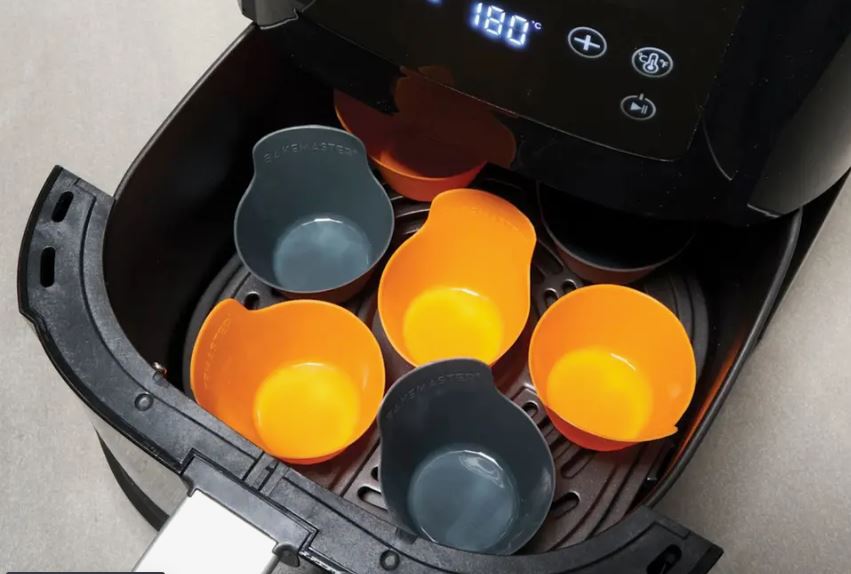 Bakemaster Silicone Baking Cups Set Of 12 7x4cm Orange/grey