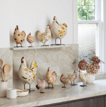 Pilbeam Eggsme Sculpture