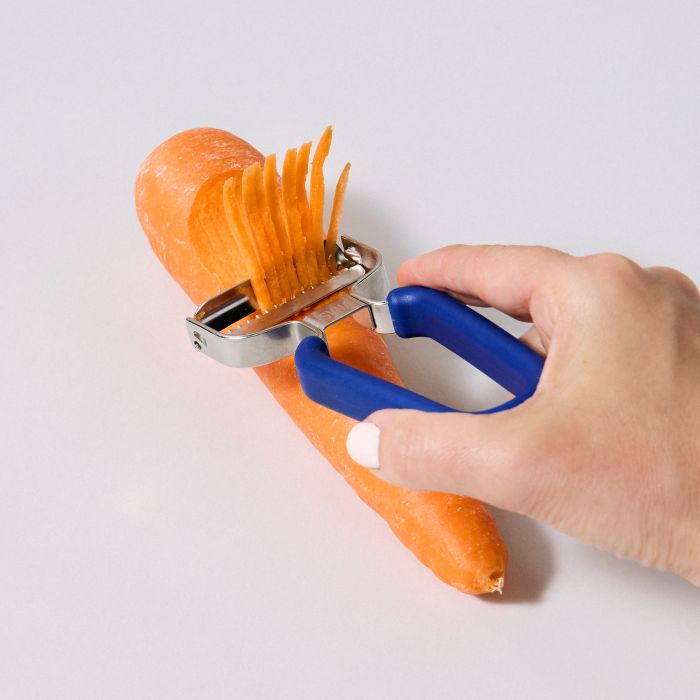 Svna Stainless Steel Y Julienne Peeler - Blue