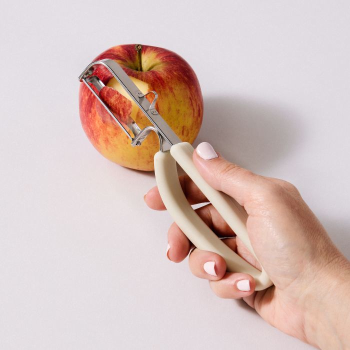 Svna Stainles Steel Swivel Peeler - Cream