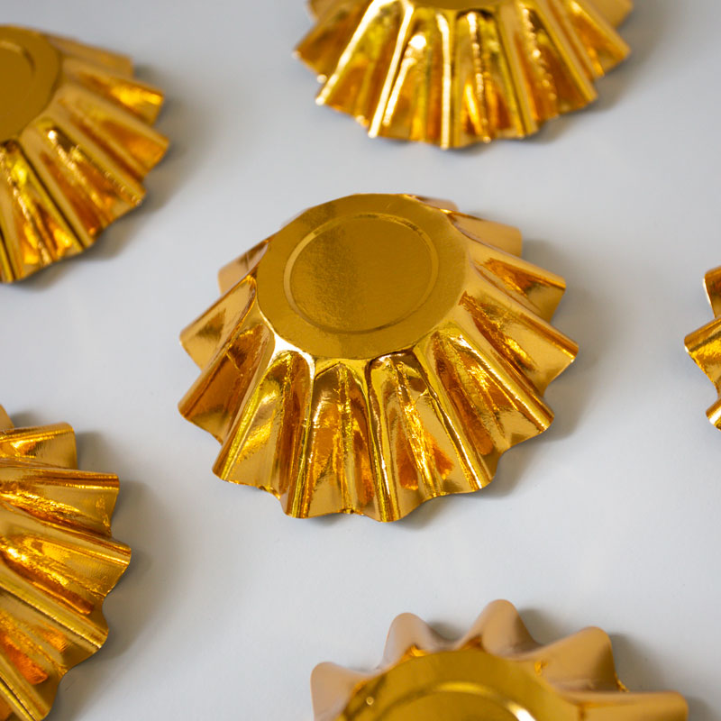 Gold Bloom Baking Cups Boards & Boxes & Packaging The Cooks Kitchen Mandurah 